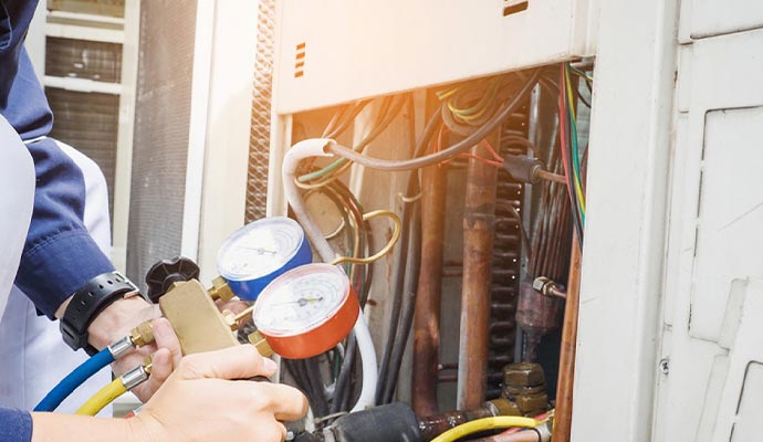 Professional AC maintenance service